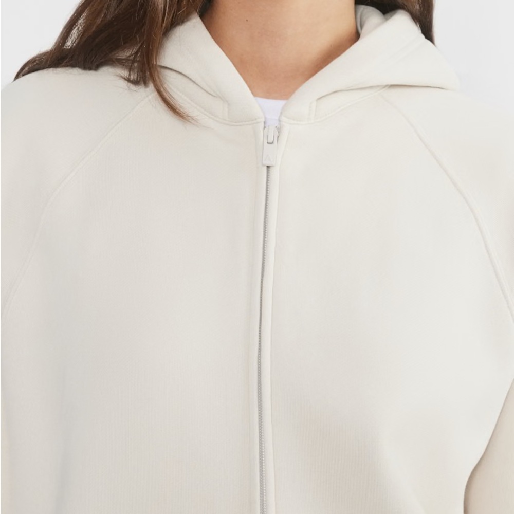 Aritzia Cozy Fleece Mega Raglan Zip Hoodie cream
Size S - Picture 2 of 9